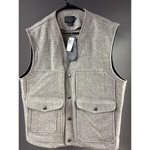 Pendleton Light Gray Wool Thicket Vest in a men's size large